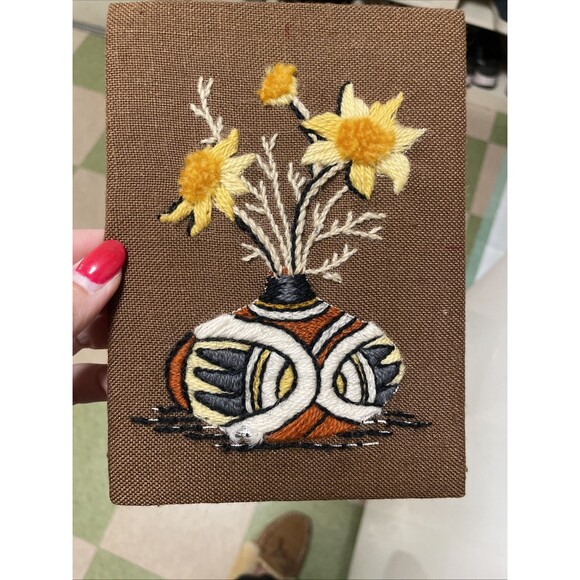 Vintage 1970s Framed Crewel Embroidery Native American Southwest Pottery Vases 3 - Picture 6 of 8